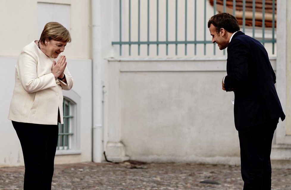 Německá kancléřka Angela Merkelová a francouzský prezident Emmanuel Macron (29. 6. 2020)