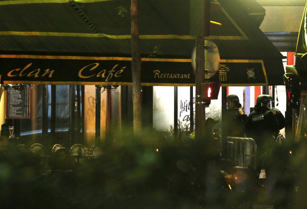 Salah Abdeslam je podezřelý z účasti na teroristických útocích v Paříži.