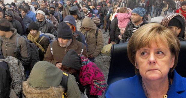 „Paříž všechno mění.“ Merkel čelí v Německu silnému odporu proti migrantům 