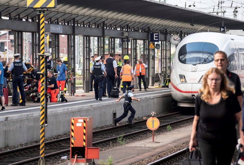 Eritrejec, který v Německu shodil pod vlak ženu a chlapce, má tři děti