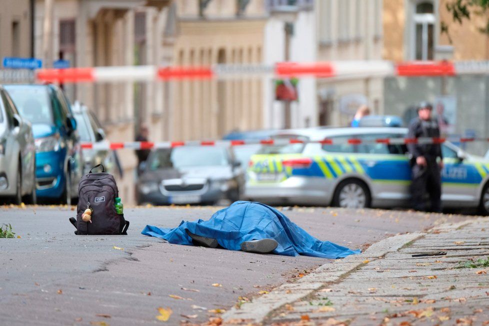 Po střelbě v německém Halle zůstali dva mrtví.