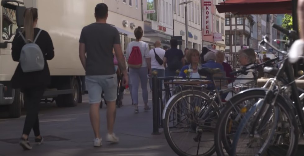 Epidemická situace v německém Göttingenu je kritická. V univerzitním městě se nákaza v posledních dnech rozšířila v důsledku několika rodinných oslav.