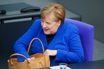 Koronavirus v Německu: Kancléřka Merkelová řečnila o pandemii v Bundestagu (13.5.2020)