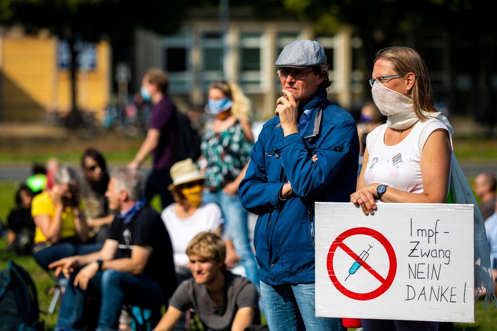 Koronavirus v Německu: Lidé vyrazili do ulic protestovat kvůli některým opatřením.