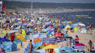 Čtvrtina cestovních kanceláří nepřežila covid. Ty zbývající brojí proti zavedení příspěvků státu