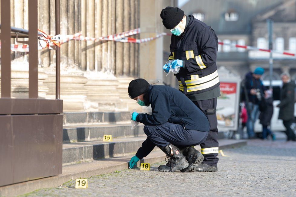 Policie vyšetřuje krádež v drážďanské klenotnici Grünes Gewölbe (25. 11. 2019).