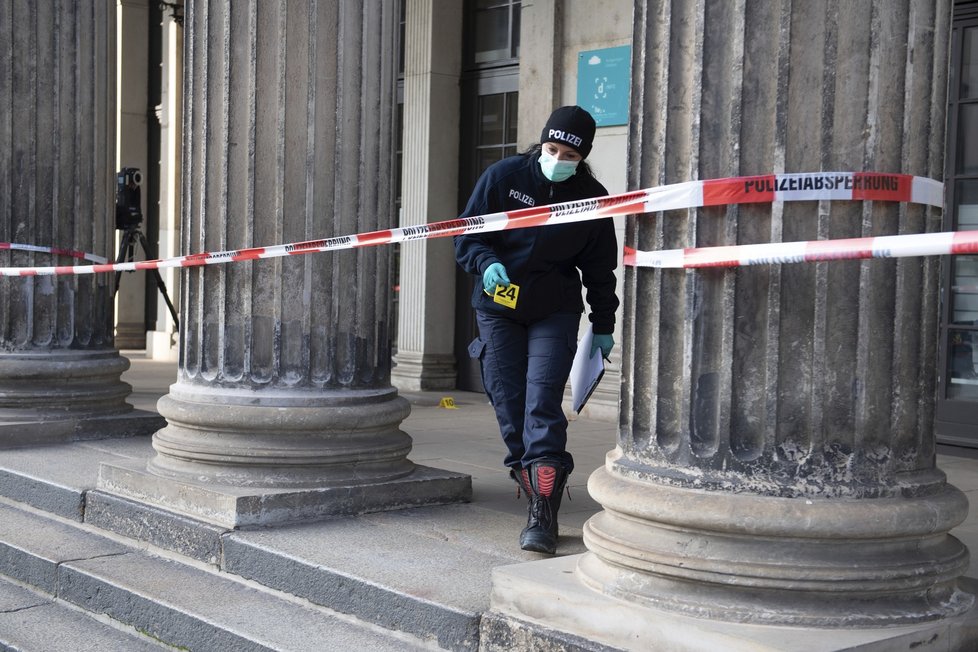 Policie vyšetřuje krádež v drážďanské klenotnici Grünes Gewölbe, (25.11.2019).