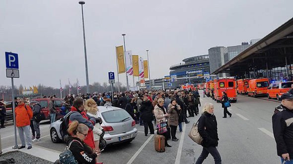 V Německu uzavřeli letiště v Hamburku.