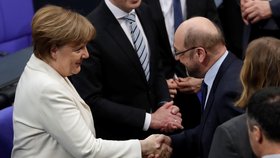 Martin Schulz gratuluje Angele Merkelové ke zvolení německou kancléřkou