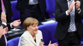 Poslanci znovu zvolili Angelu Merkelovou za německou kancléřku