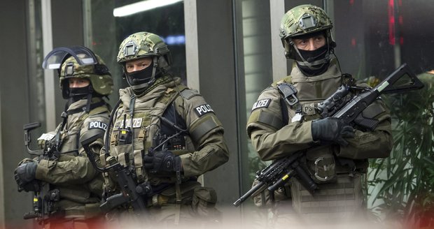 Teror ISIS v Mnichově dál hrozí. Vraždit chtěli prý radikálové z Iráku a Sýrie
