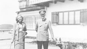 Adolf Hitler se svou milenkou Evou Braunovou.