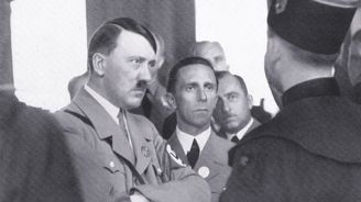 20 málo známých fotografií Adolfa Hitlera a nacistického Německa z roku 1936