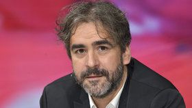 Turecko-německý novinář Deniz Yücel, kterého Turecko zadržovalo z politických důvodů.