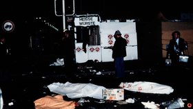 Při teroristickém útoku na Oktoberfestu zemřelo v roce 1980 13 lidí, přes 200 bylo zraněno.