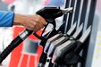 V Česku končí snížení spotřební daně u benzinu. Zkrotí čerpadláři zdražení na úkor…