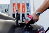 Paliva v Česku: Nafta mírně podražila, benzin stagnuje. Experti čekají, že ceny porostou