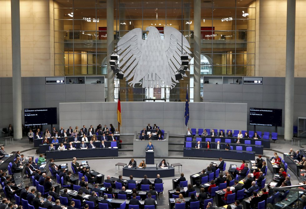 Němečtí poslanci se stali obětí kybernetického útoku. Snímek z německého parlamentu.