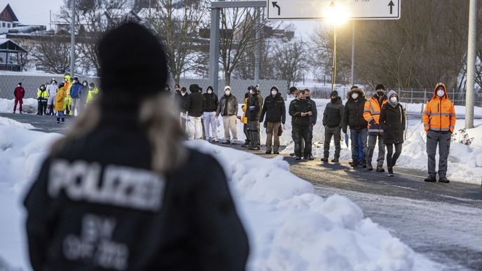 Do Německo mohou dojíždět za prací už jen zdravotníci