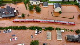 Bouřky a bleskové povodně si v Německu vyžádaly desítky mrtvých. (15.7.2021)