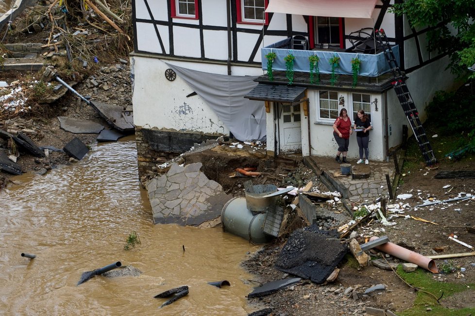 Bouřky a bleskové povodně si v Německu vyžádaly desítky mrtvých. (15.7.2021)