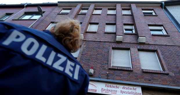 Islamisté plánovali sebevražedný útok. Německá policie zatkla šest lidí