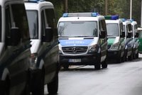 Střelba v Německu: Neonacista začal pálit na policisty, 4 poranil