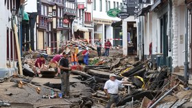 Odklízení následků bleskových povodní v Německu (19. 7. 2021)