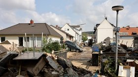 Odklízení následků bleskových povodní v Německu (20. 7. 2021)