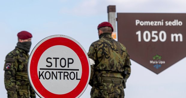 Vláda zavedla výjimky pro pendlery. Budou platit pro záchranáře a sociální pracovníky