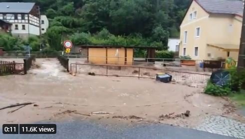 Situace po vydatných deštích v Bad Schandau nedaleko českých hranic
