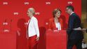 Představitelé sociální demokracie (SPD) reagují na zveřejnění prvních odhadů výsledků zemských voleb.