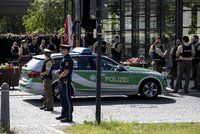 Střelba na nádraží v Mnichově: Policistka schytala kulku do hlavy