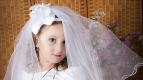 Uprchlíci přinesli nový fenomén: Německo řeší svatby s malými holčičkami.