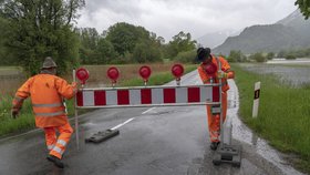 Silné deště dál trápí Německo, (21.05.2019).