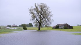 Silné deště dál trápí Německo, (21.05.2019).