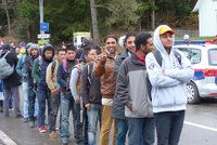 Němci můžou uprchlické kvóty opustit, překvapil ministr od Merkelové