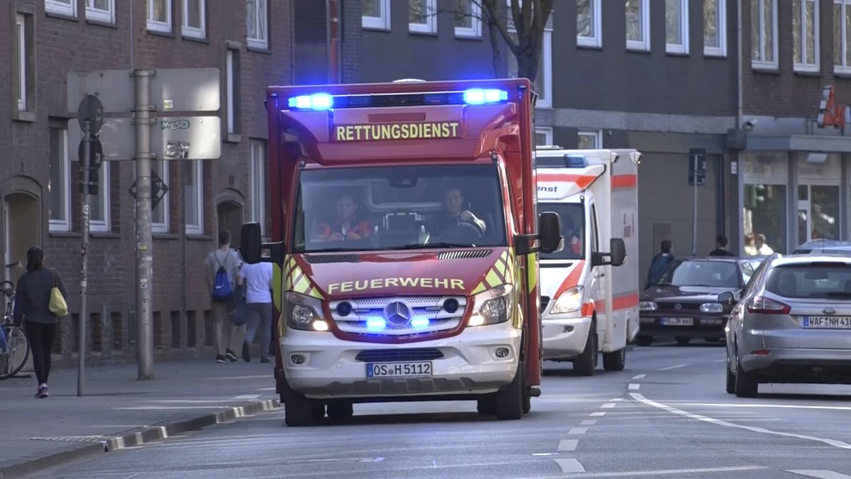 V německém městě Münster někdo najel do lidí sedících na zahrádce jedné restaurace v centru, incident má několik mrtvých. Pachatel spáchal sebevraždu.