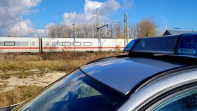 V německém vlaku podle policie útočil azylant ze Sýrie.