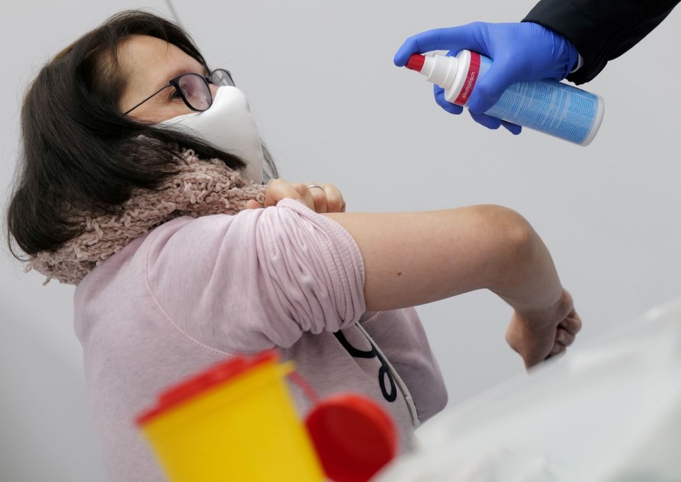 Testovací fáze očkování proti koronaviru v Německu (10. 12. 2020)