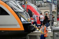 Sabotáž zastavila vlaky! Na severu Německa někdo porušil kabely, spoje se výrazně zpozdily
