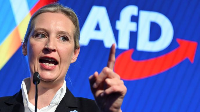 Německé volby: Radost lídryně AfD Alice Weidelové (23.2.2025) Německé volby: Radost lídryně AfD Alice Weidelové (23.2.2025)