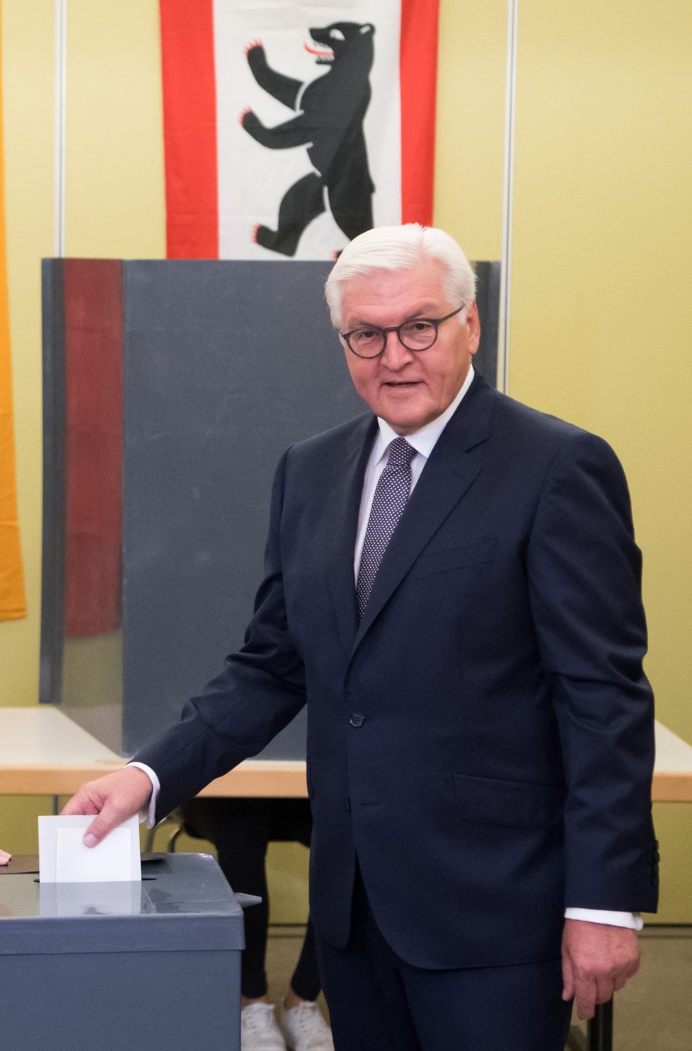 Německé parlamentní volby: Odvolil i prezident Frank-Walter Steinmeier.