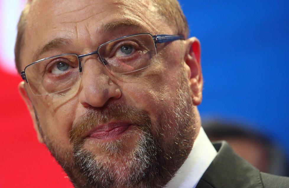 Za hořký den pro SPD označil volby předseda sociálních demokratů Martin Schulz, jeho strana zaznamenala nejhorší výsledek od roku 1949
