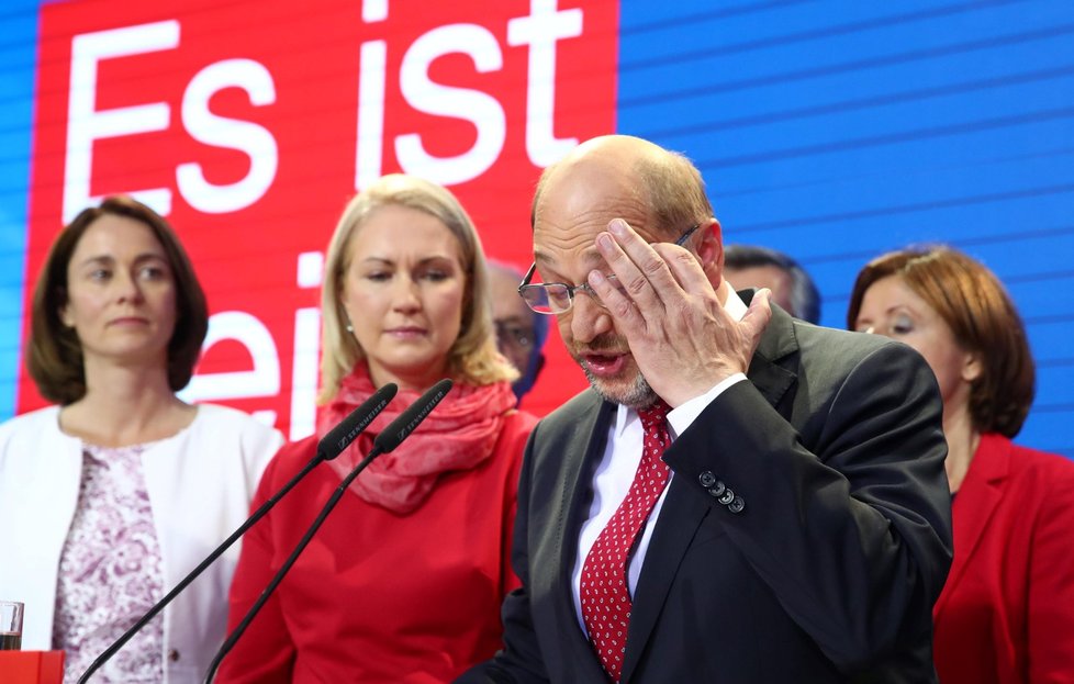 Za hořký den pro SPD označil volby předseda sociálních demokratů Martin Schulz, jeho strana zaznamenala nejhorší výsledek od roku 1949