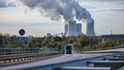 Západní země loni na klimatickém summitu vyzývaly ostatní, aby se vzdaly uhlí. Nyní nejen Německo více využívá uhelné elektrárny.
