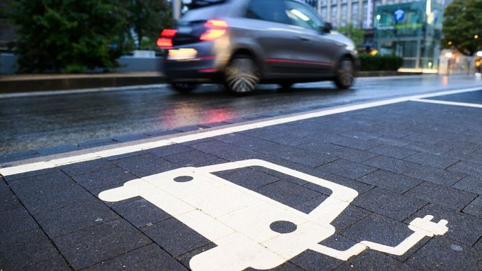Německo chce mít do roku 2030 milion dobíjecích stanic pro elektromobily