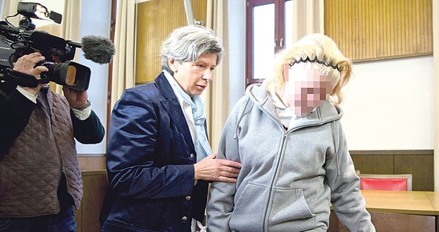 Němce Sandy (21) bude zřejmě ještě dlouho trvat, než se z traumatizujícího zážitku vzpamatuje