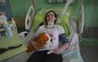 PO NEMOCI 2018 Renata Brázová musí být napojena na plicní ventilaci. Stále není zcela zdravá.