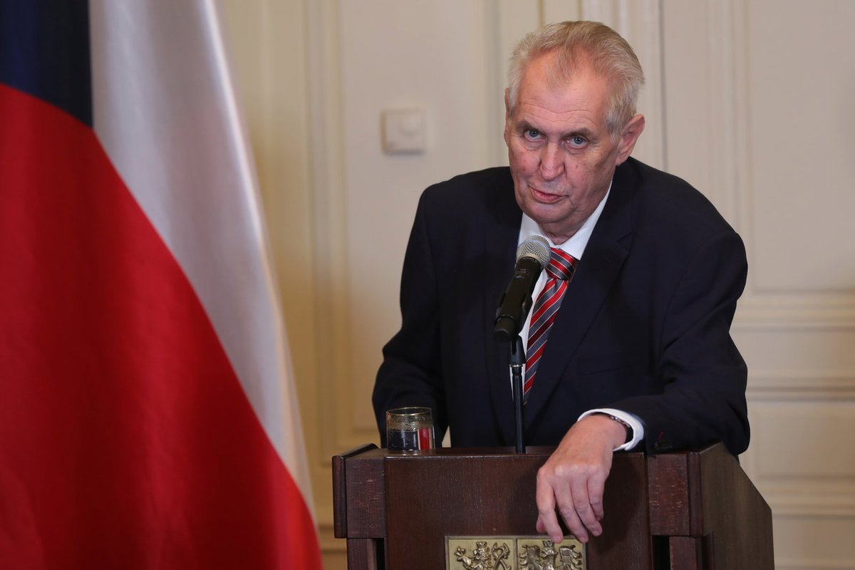 Zeman se snadno vyčerpá a občas vrávorá.